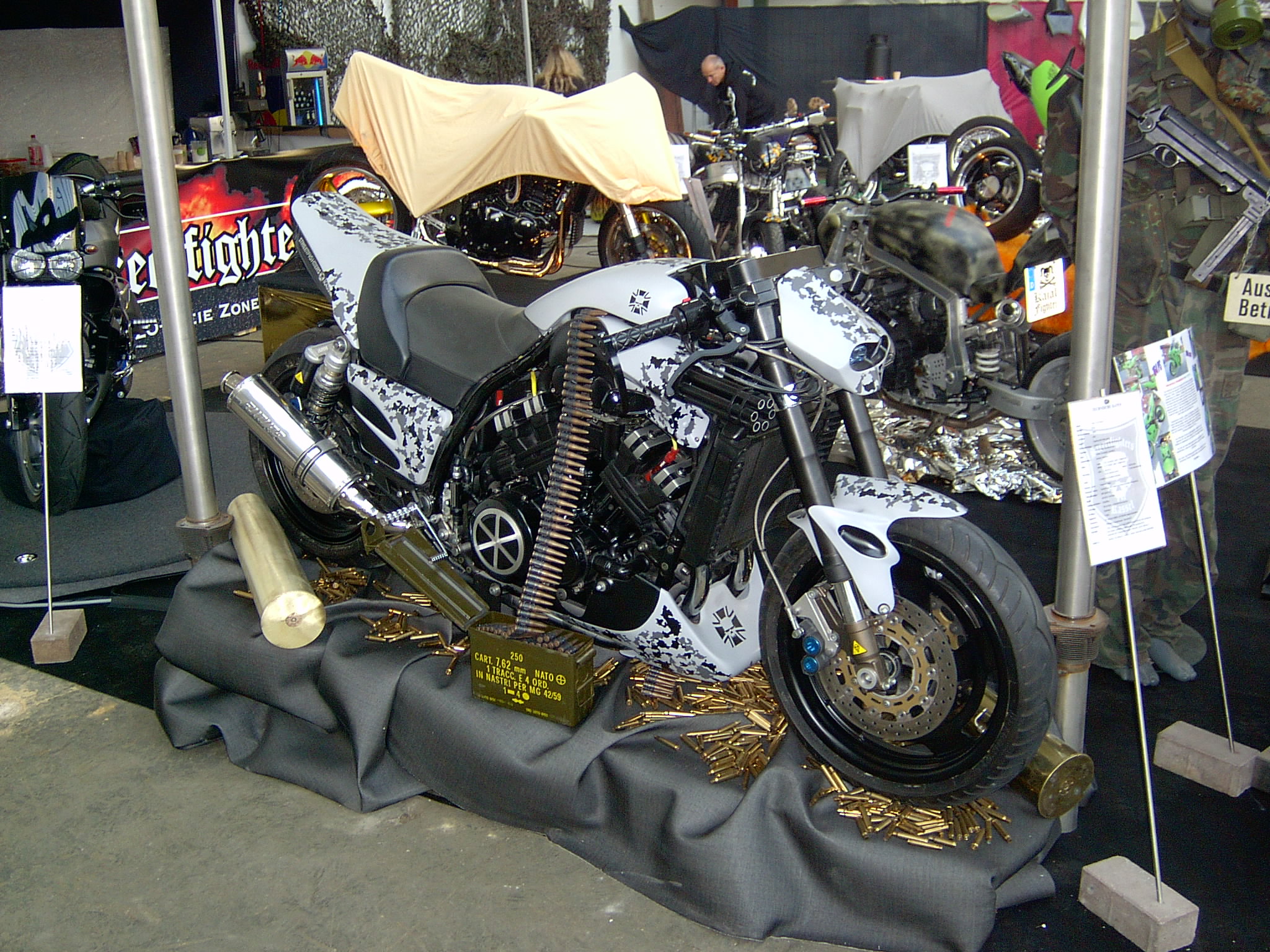 fighterama_06_004.jpg